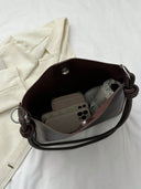 THE CLASSIC LEATHER TOTE BAG